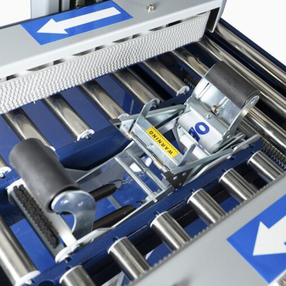 Robotape ME50 Case Sealer