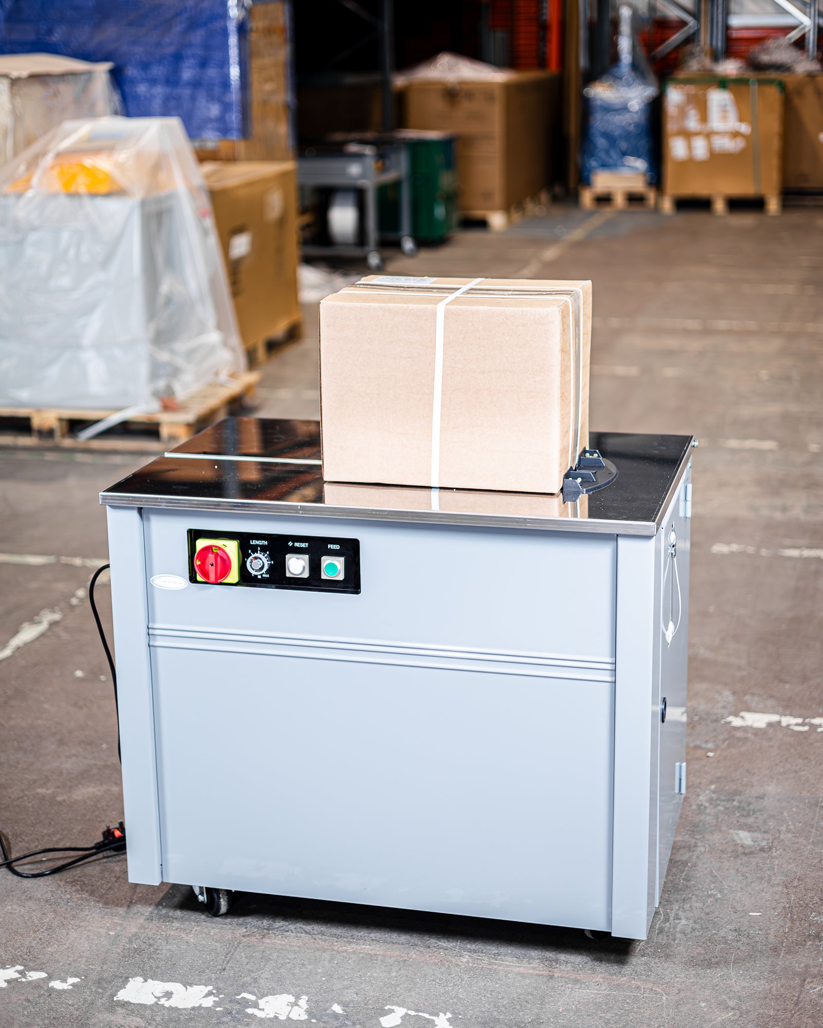 STP 500 Semi Automatic Strapping Machine