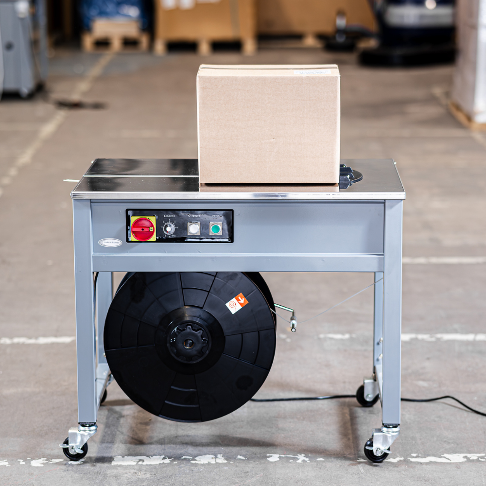 STP 400 Semi Automatic Strapping Machine