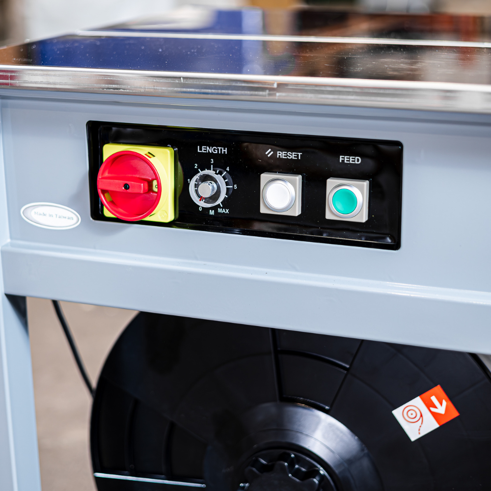 STP 400 Semi Automatic Strapping Machine